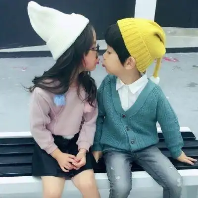 qq情侣头像真人一对两张可爱小孩