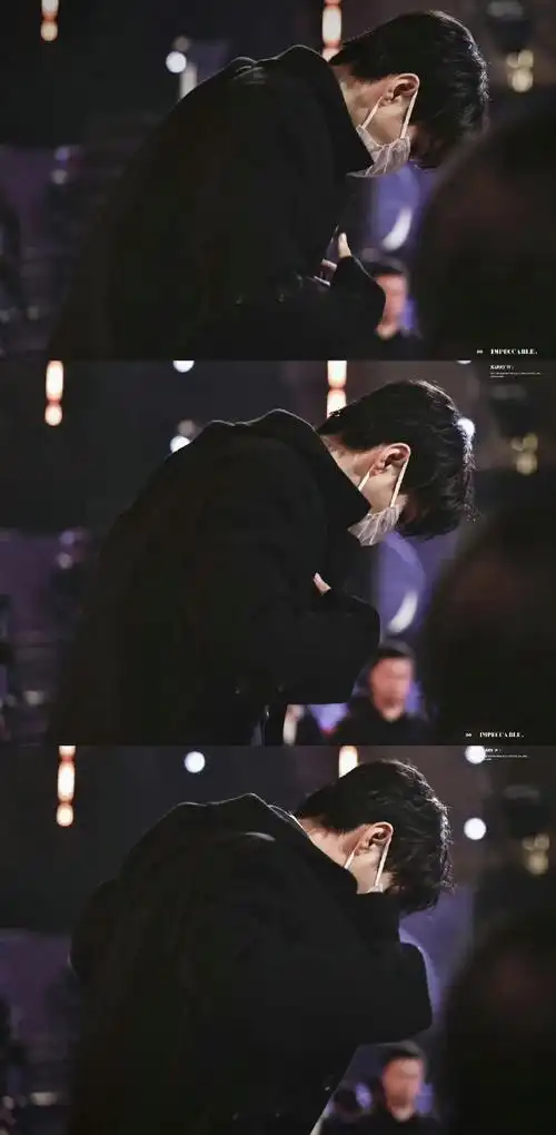 灯光是蓝绿红橙的 凯子心情是黑色的##王俊凯红毯全身镜头