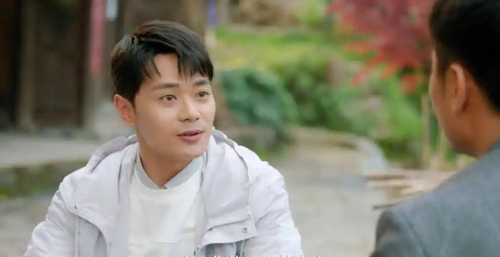 曹骏新剧无美颜,无宣传,老戏骨齐上阵,悄悄上映,却备受好评_张楠_卞筱