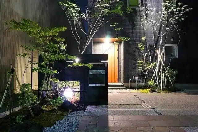 玩转庭院:13个"入户式庭院"花园设计,在家也能收获自然之趣_腾讯新闻