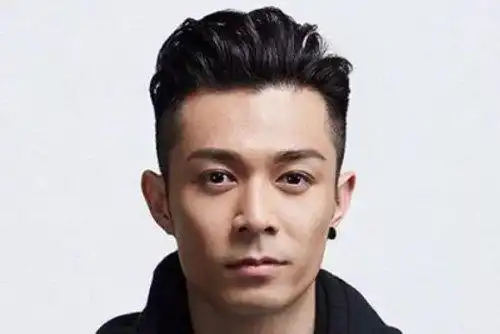 首页 男生发型 男生短发 男士无刘海短发型图片 迷倒众多女生的短头发