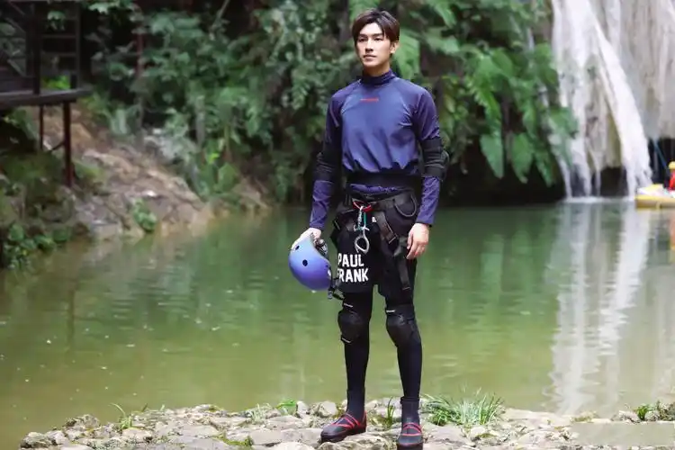 杨旭文《天使之路》高清剧照图片