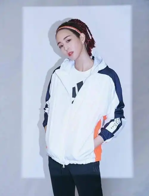 百花体坛adidas运动女神张钧甯玫瑰般光鲜艳丽令人沉醉