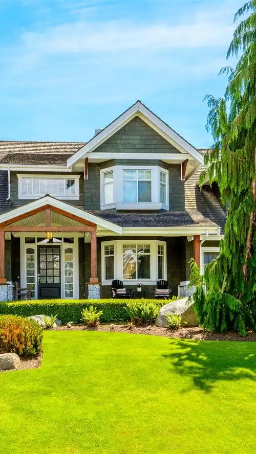 别墅,房子,树木,草地,蓝天 iphone 壁纸