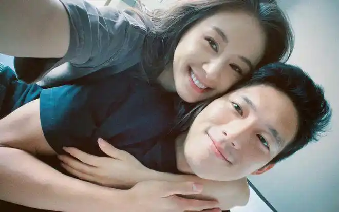 杨紫讨好张晚意关晓彤抢番成功王子文错付了陈粒双性恋