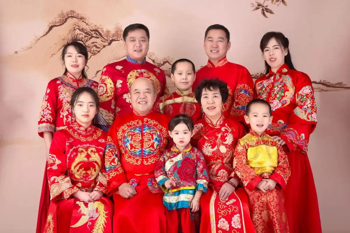 全家福,全家"福"#愿家人们都平安健康快乐每一天 #愿所有的 - 抖音