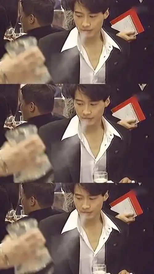 温润如玉的贵公子黎明一口仙气骚扰到了多少迷妹连抽烟都那么好看