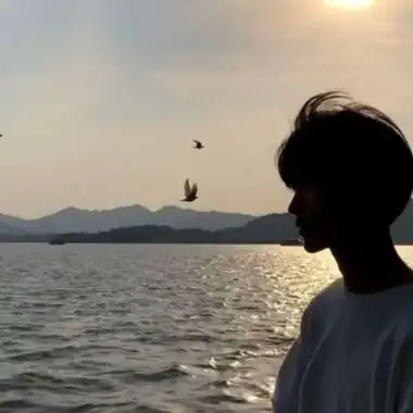 男生真人气质高级头像图片帅气男生个性时尚头像图片