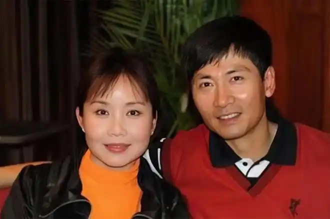 丁生火田小洁二婚娶江珊对继女视如己出如今幸福美满