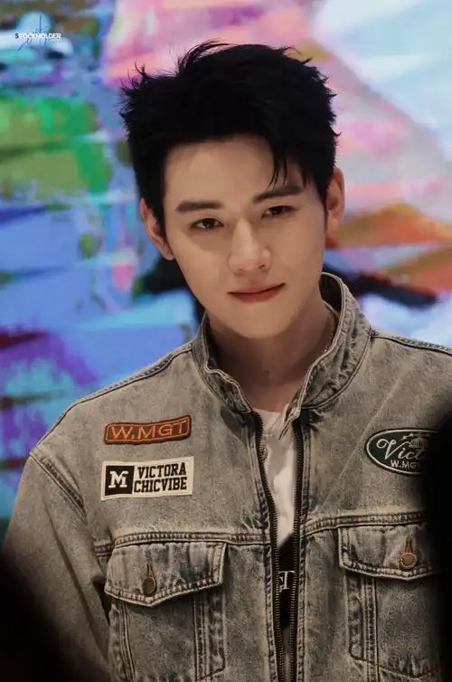 任豪 认真努力积极向上