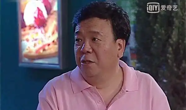 他曾是《家有儿女》中的胡一统,如今在这部剧中演配角无人识!