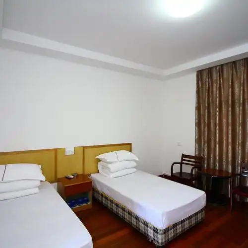 附近最近的宾馆(附近最近的宾馆有多远)