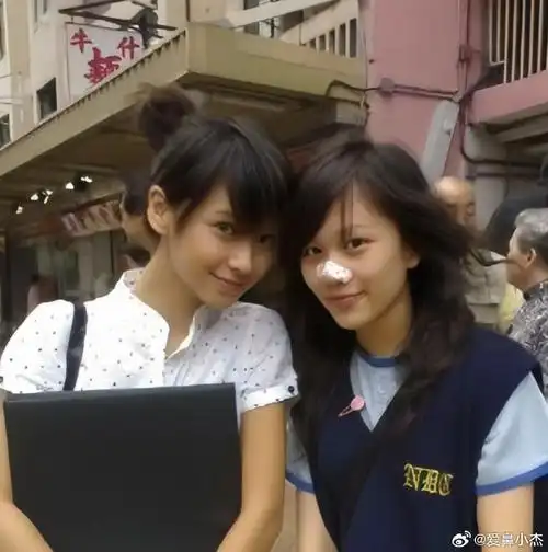 angelababy##杨颖#  angelababy早期学生时代照片  美的很优越,力破