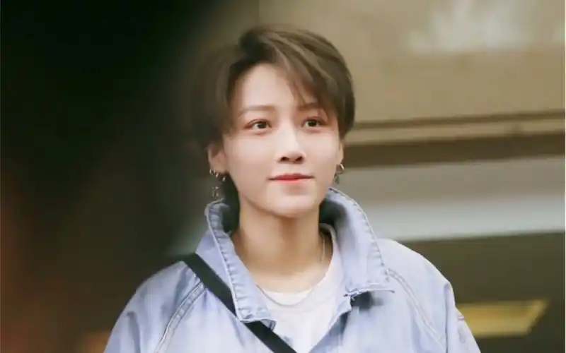 刘雨昕 蜜蜂少女队cut 2