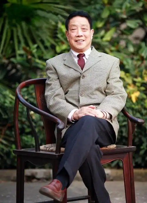 李昌鸿大师的紫壶人生