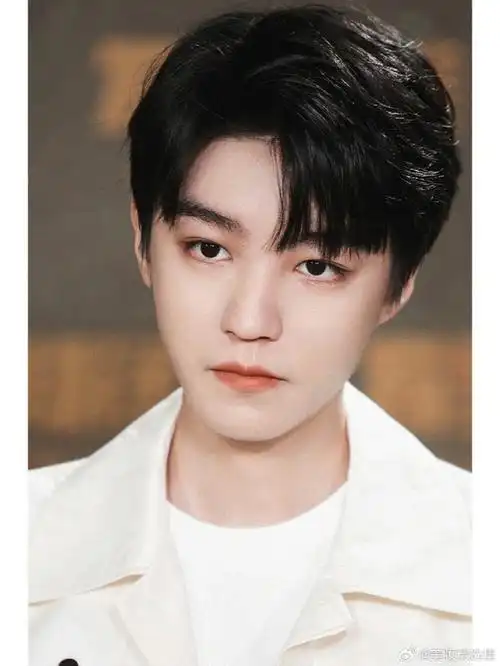 王俊凯##妆容##美妆v赏