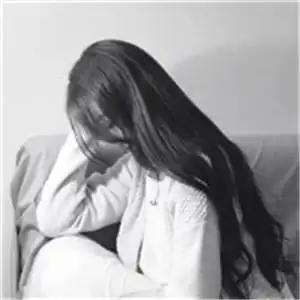 伤感女生头像真人