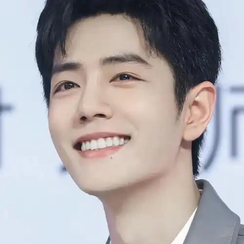 温暖的笑容～能治愈一切 #肖战 - 抖音