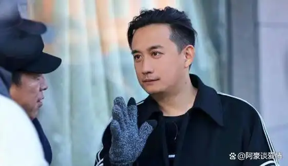 拥有众多身份的明星黄磊,之所以受到大家的喜欢,有很多因素有关