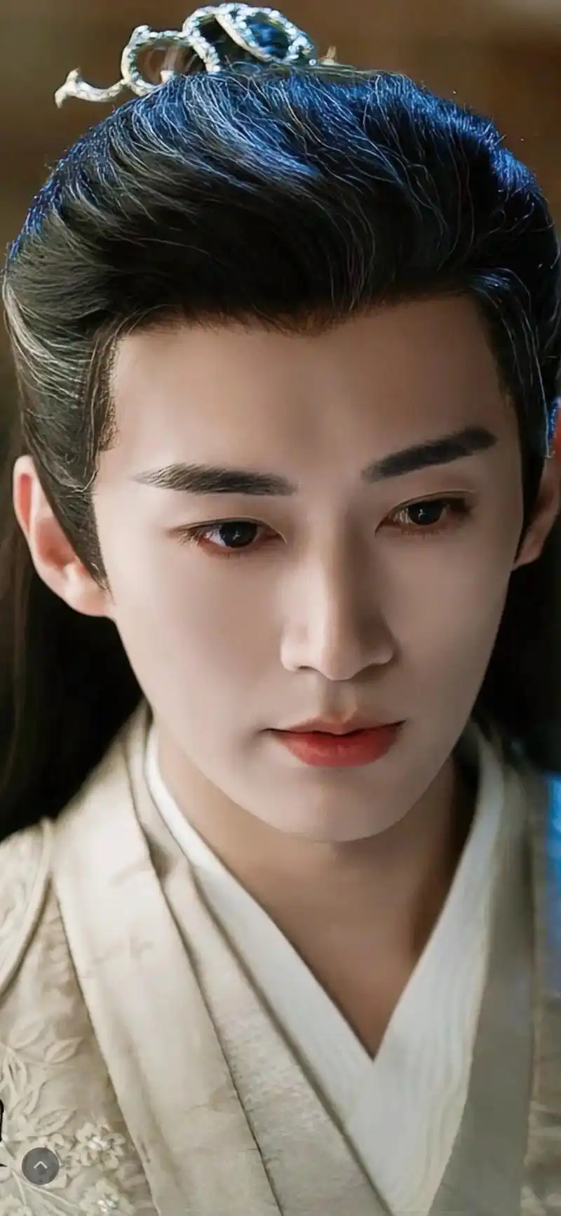 刘学义在古装赛道上美的独树 - 抖音