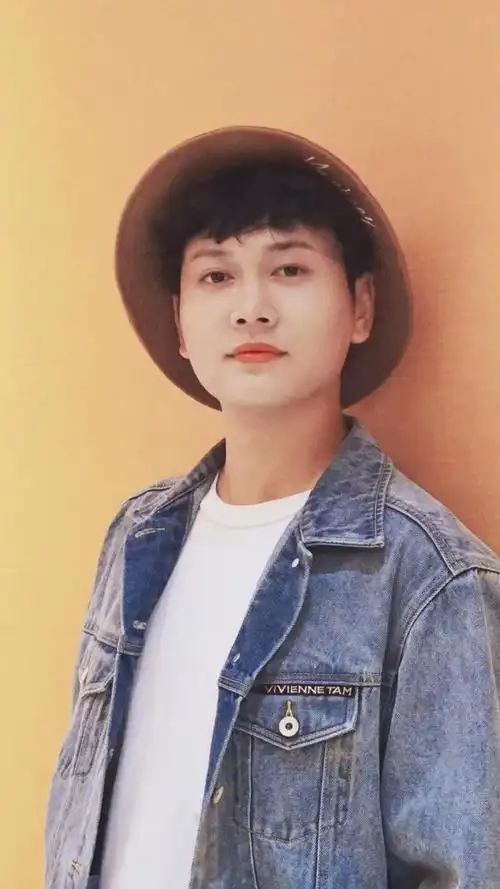 孟鹤堂——平凡人生里开出向阳的花