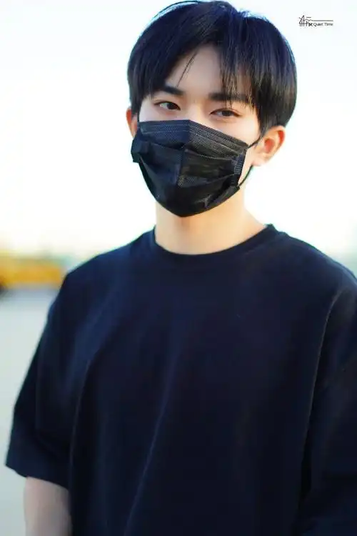 四字 易烊千玺 yyqx 四字弟弟