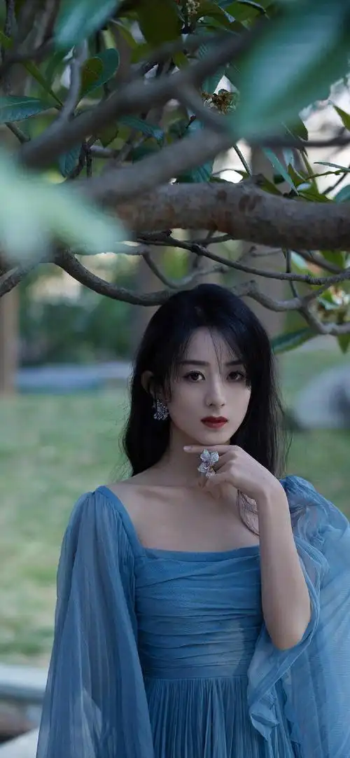 时间:2020-12-23浏览:(913)标签:赵丽颖格式:jpg热门壁纸标签郭禹晗江