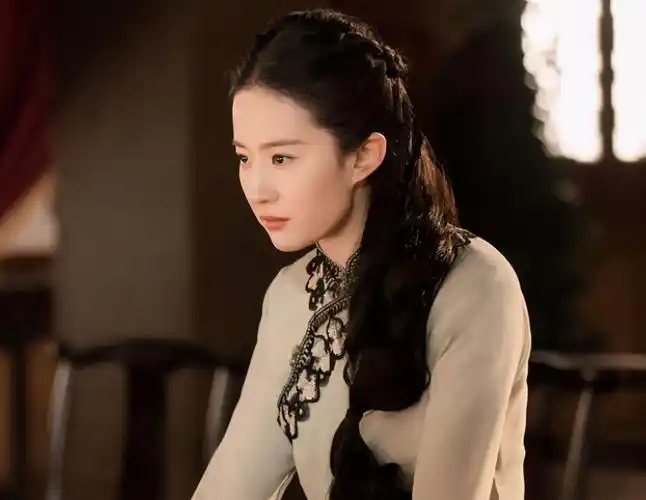 原创时隔14年刘亦菲再演民国剧,剧中造型太养眼,看到集数粉丝嫌少