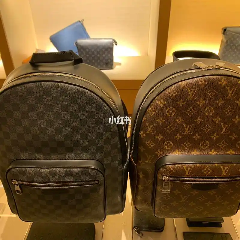 lvjosh双肩包法国巴黎专柜购买