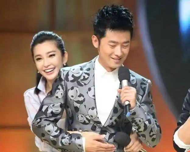 李冰冰姐弟恋差16岁,任泉对男方放狠话,亲姐姐劝李冰冰别耽误_许文