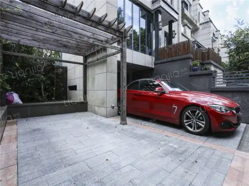 上海租房 闵行租房 金汇租房 锦绣江南五期(别墅)租房 当前房源   >