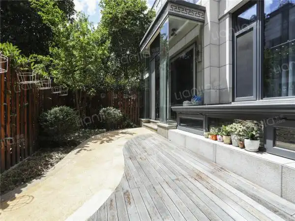 上海租房 闵行租房 金汇租房 锦绣江南五期(别墅)租房 当前房源   >