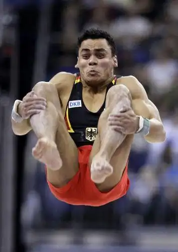 法基尔表情狰狞