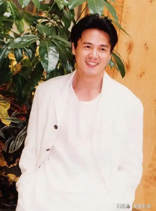 林瑞阳前妻曾哲贞单亲妈妈27年与林瑞阳离婚后未曾改嫁