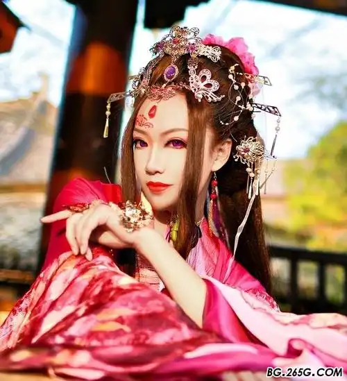 cos花千骨妖神妆脸部怎么没有红印