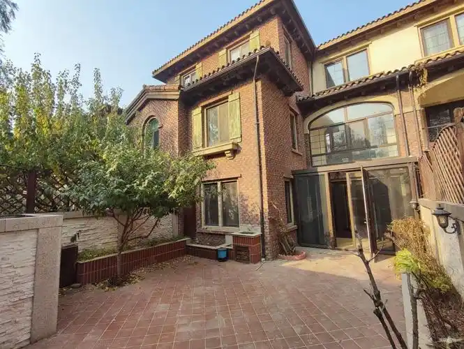 小区新 联排别墅,龙湖滟澜山二手房,1620万,4室2厅,3卫,226平米-北京