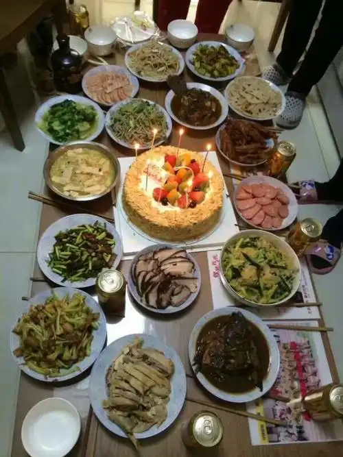 祝林艺水兵舞团两位美女团长生日快乐