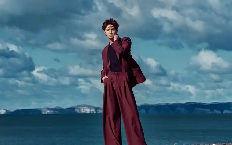 朱正廷英伦风帅气桌面壁纸高清大图预览1920x1200_大陆明星下载_美桌