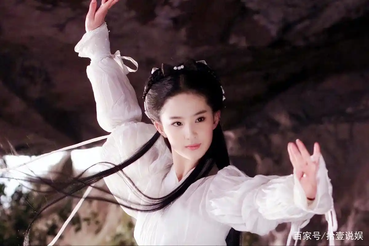 同样演小龙女,把李若彤,刘亦菲和陈妍希放一起看,差别就出来了