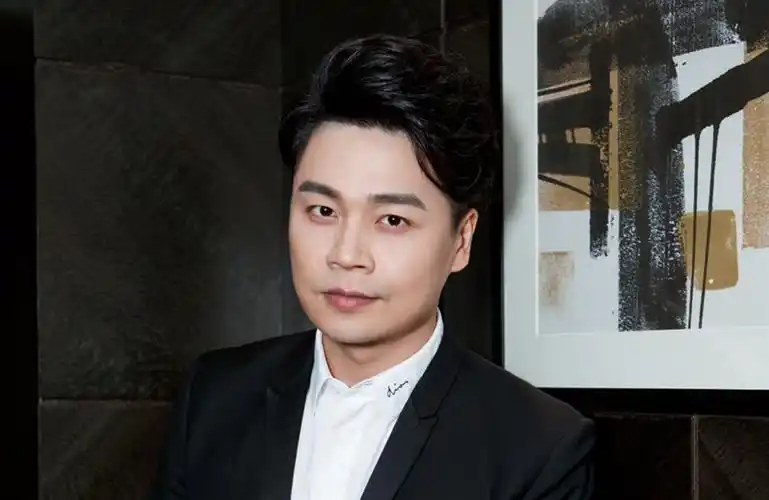 沈涛最不显眼,却最不一般,《跑男》和《王牌对王牌》都曾离不开他