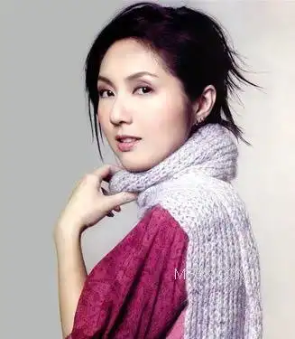 杨千嬅今日香港顺产生子 重约7斤