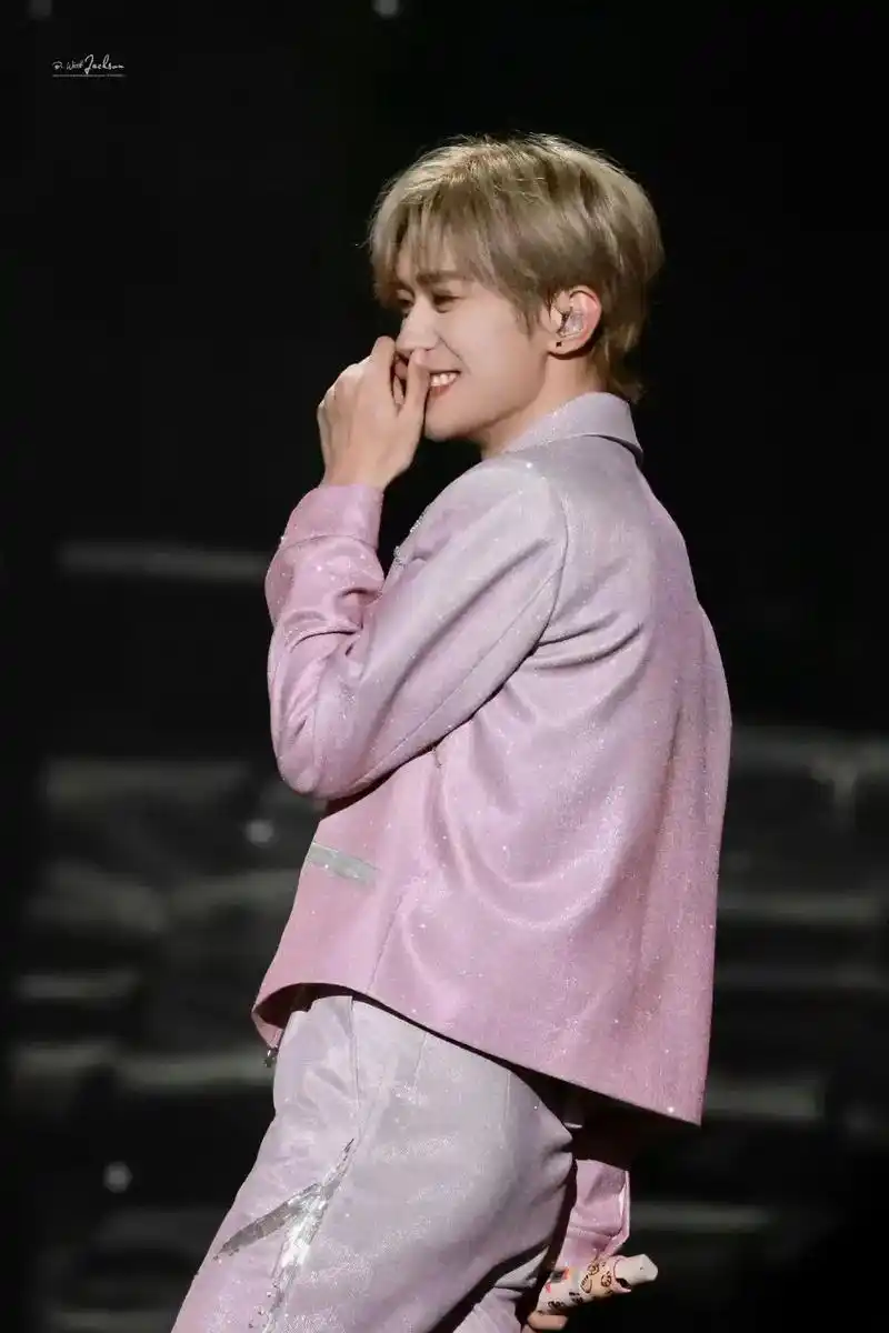 易烊千玺 2023的盛夏已经轰轰烈烈的结束了#tfboys - 抖音