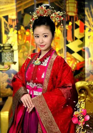 《倾世皇妃》曝定妆照,林心如演绎不老传说