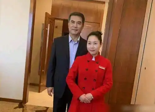 廖京生:为了上大学烧了6年锅炉,对患癌妻子何晴不离不弃|演员|阿丕