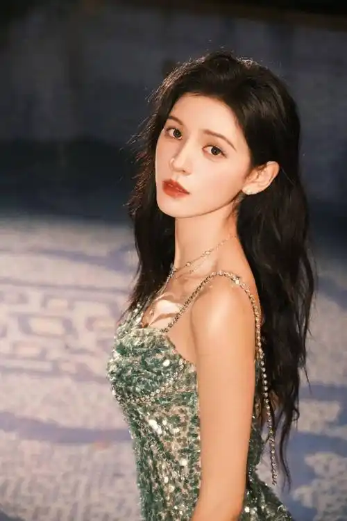 性感啊!_张予曦_侵权_账号