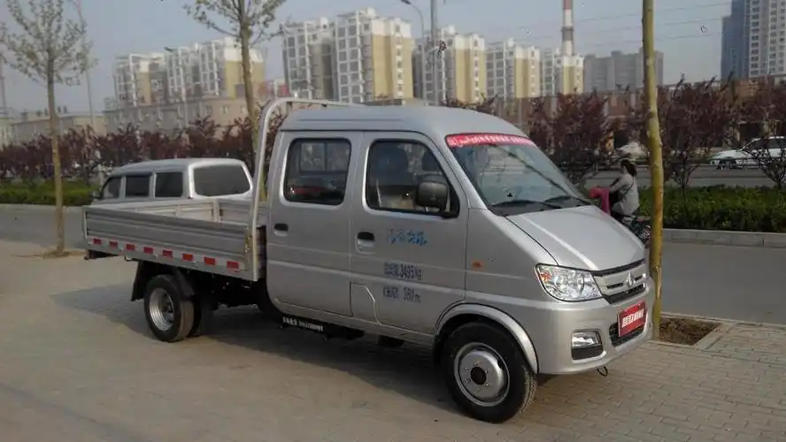 长安新豹迷你2.6米双排国五后双轮!