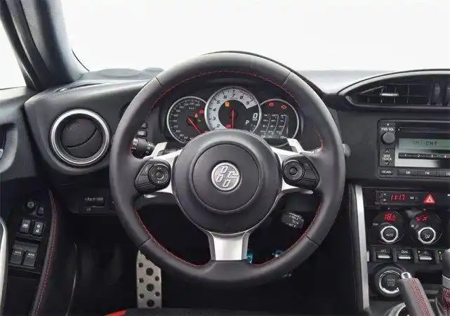 全新丰田86,跑车座椅,《头文字d》的情怀还在吗?