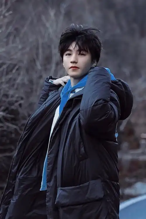 有无王俊凯高清无水印图? - 知乎