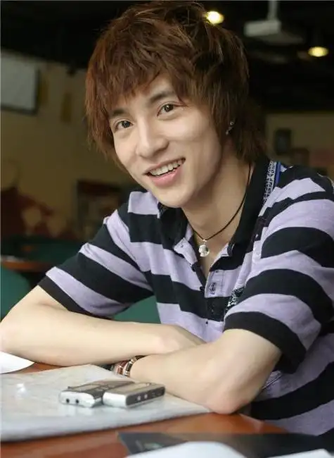 "米其林厨神"薛之谦!青涩模样罕见曝光