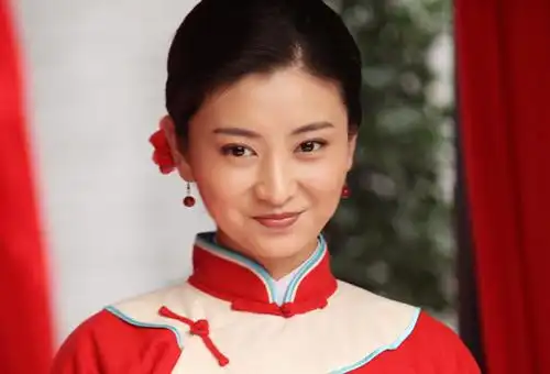 斓曦《英雄戟》热播中 全能女侠惹人爱(图)